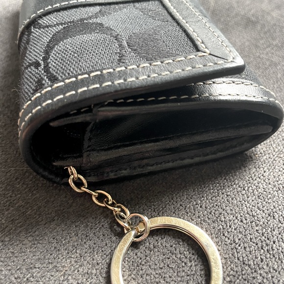 GUC Black Coach wallet - Picture 6 of 9